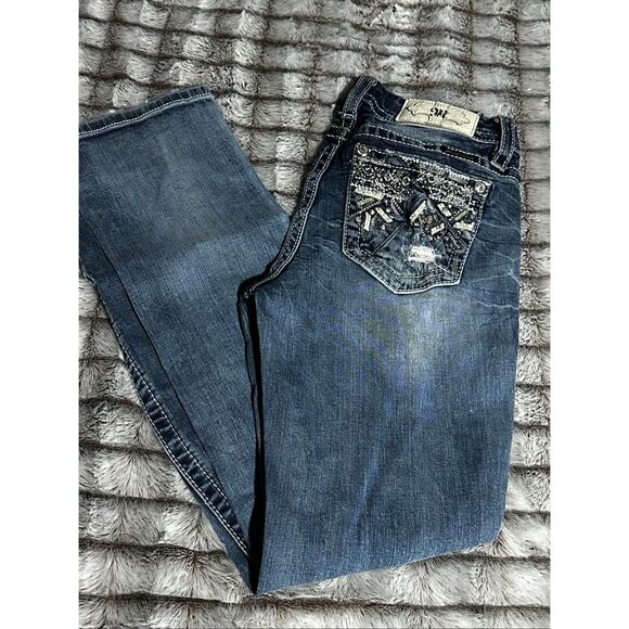 NWOT Women’s Embellished Miss Me Blue Jeans Size 26 - Picture 1 of 9